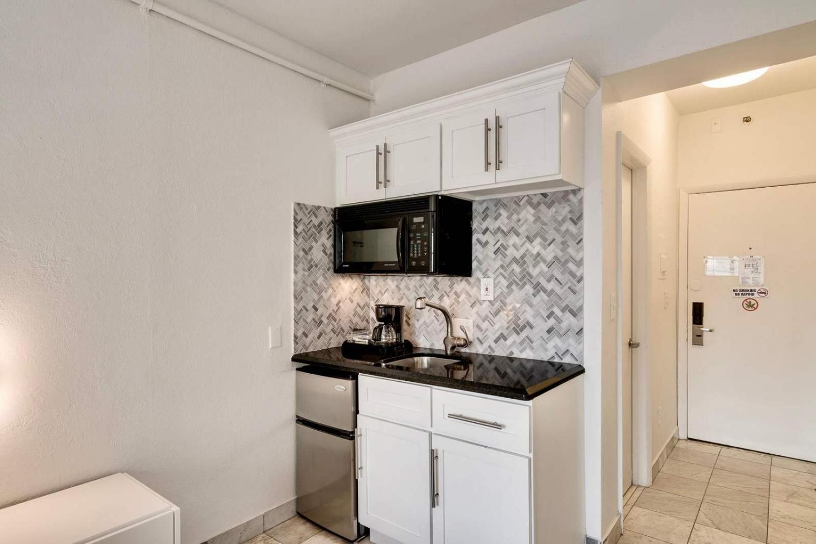 Holiday home Location By The ! Free Wifi - Tv - Amenities 103 Miami Beach