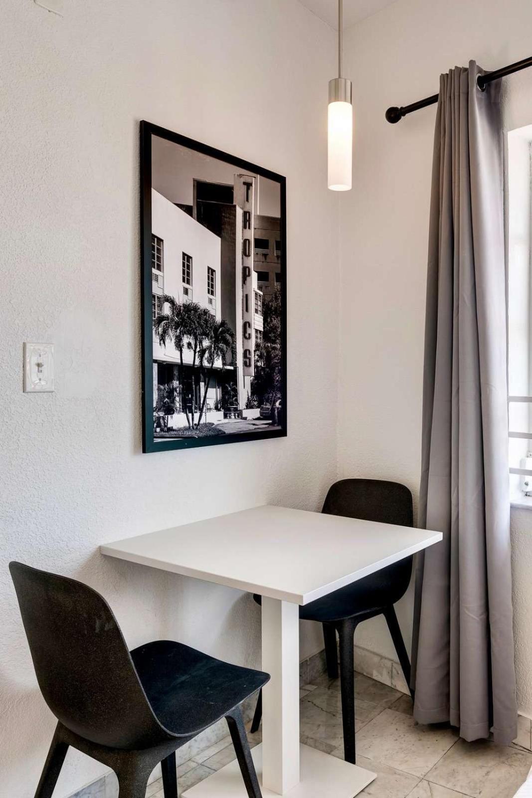 Location By The ! Free Wifi - Tv - Amenities 103